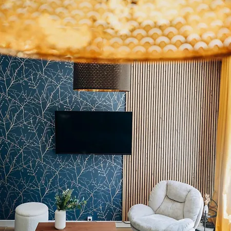 Dom wakacyjny D'horus, Places De Parking Privees, 500m De La *