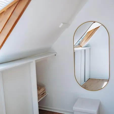 בית נופש D'horus, Places De Parking Privees, 500m De La