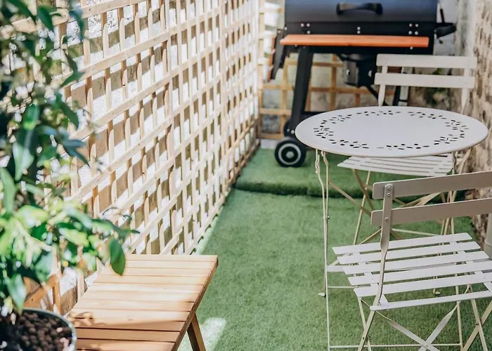 D'horus, Places De Parking Privées, 500m De La *