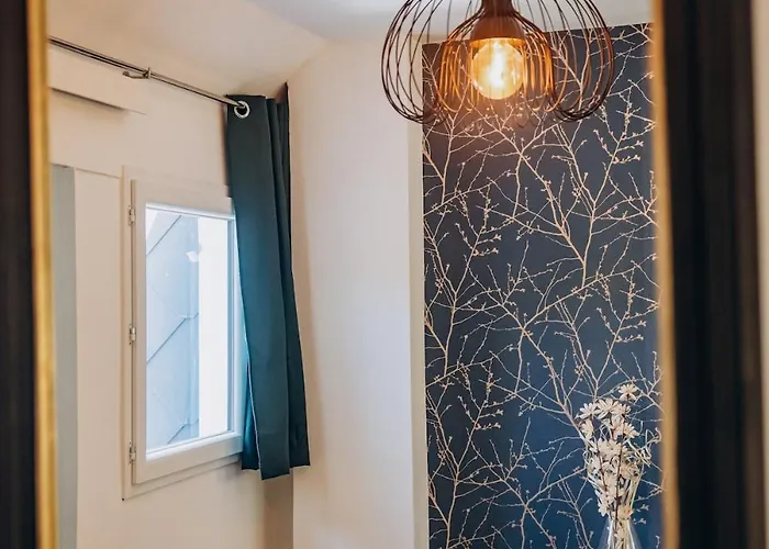 D'horus, Places De Parking Privées, 500m De La Hébergement de vacances